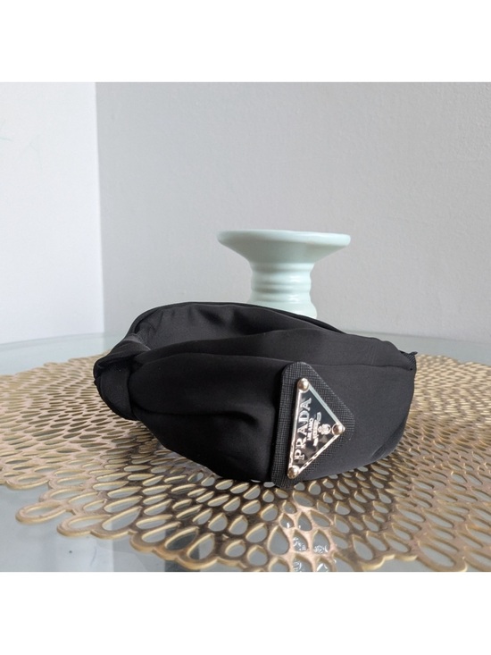 PRADA STYLE Black satin Knotted Headband triangular LOGO
